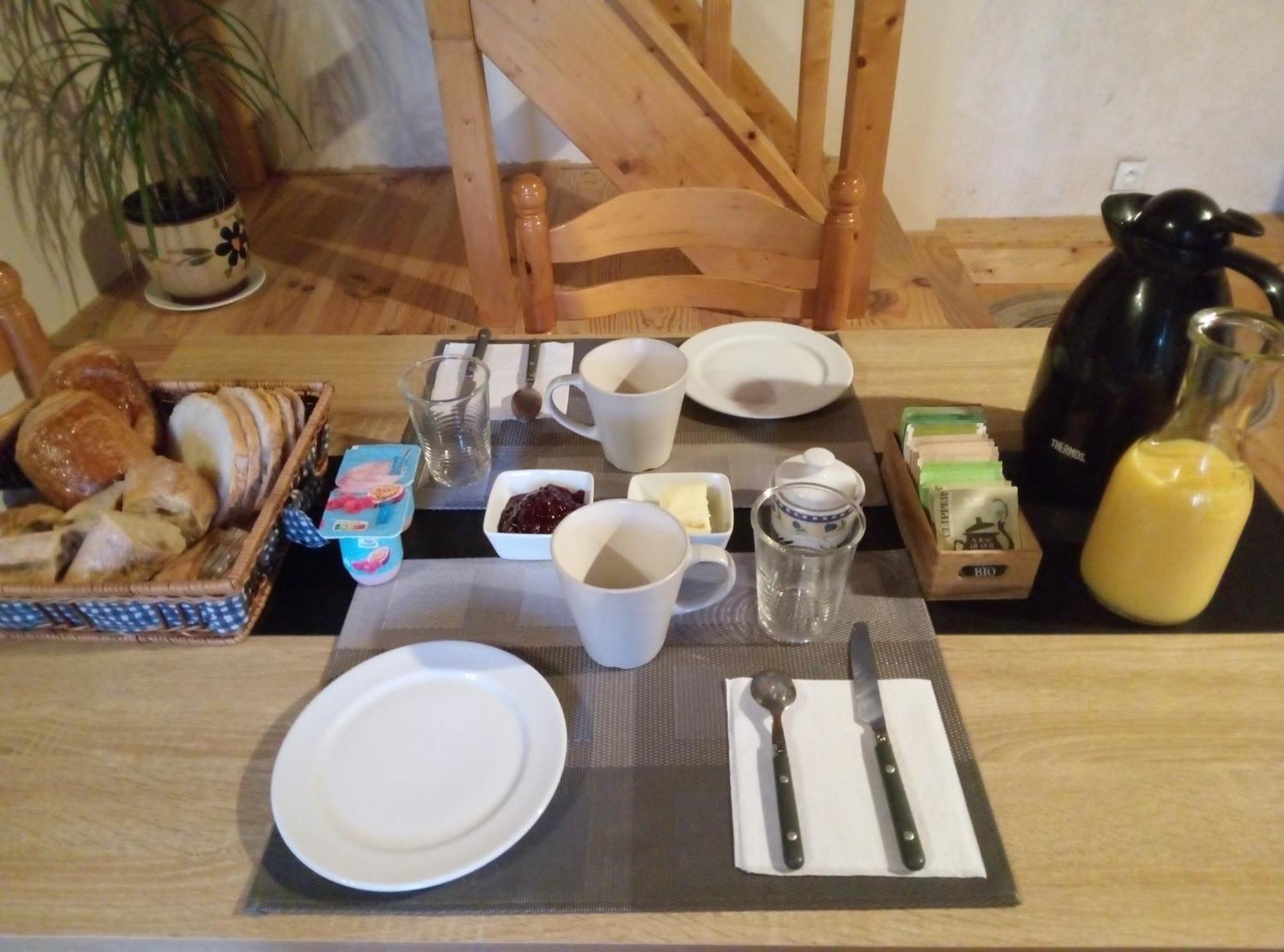 Le Jardin Enchanteur, Chaleureuse Maison D'Hotes Eco-Responsable, Calme Et Accueillante Lopérec 外观 照片